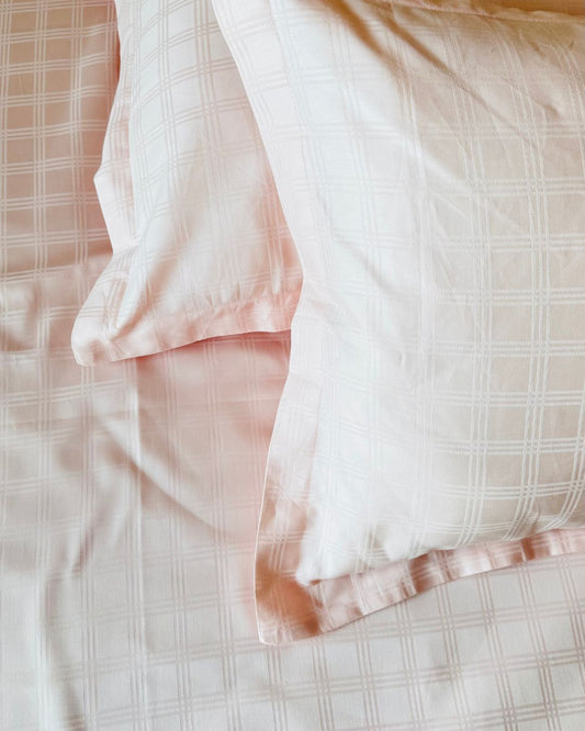 Jacquard Peach Checks Bedsheet Set