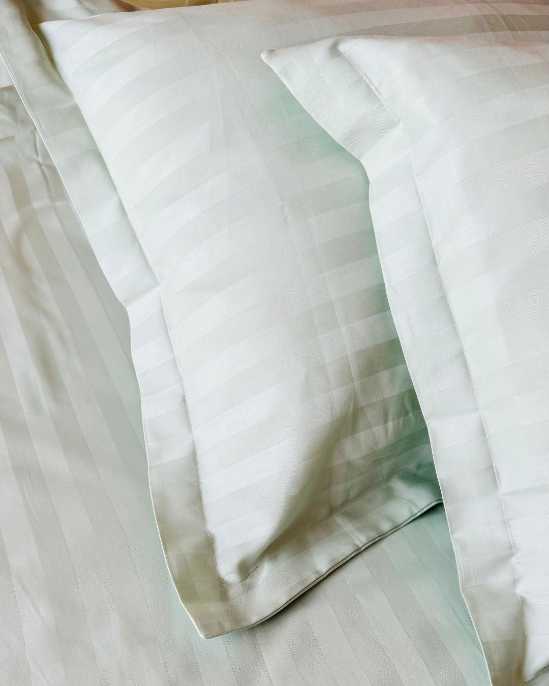Peppermint Sateen Stripes Bedsheet Set
