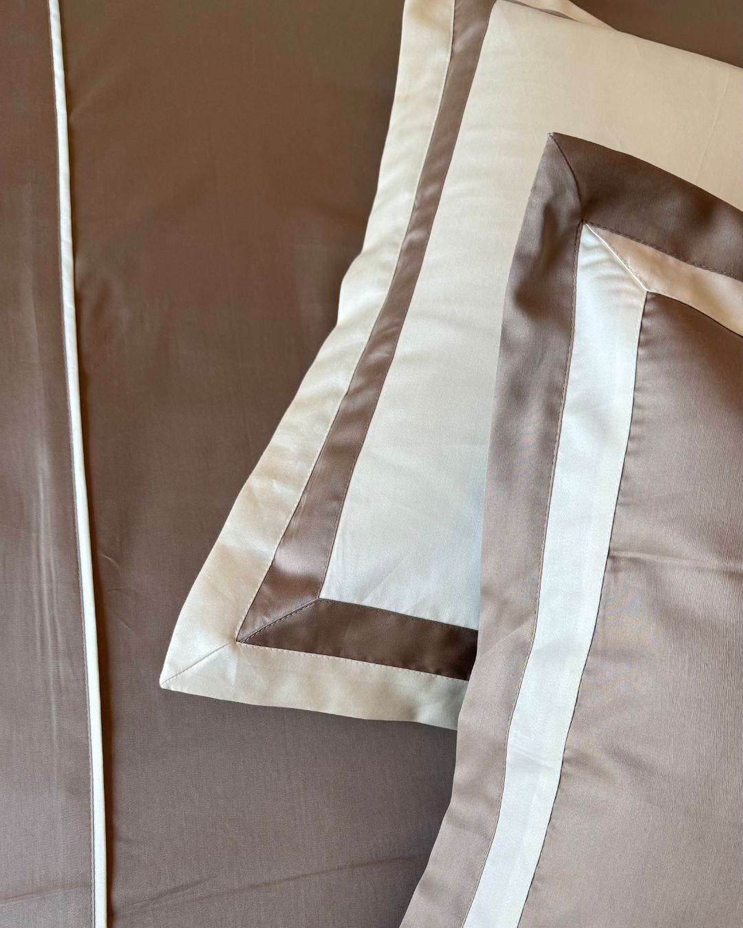 Borderline Taupe Ivory