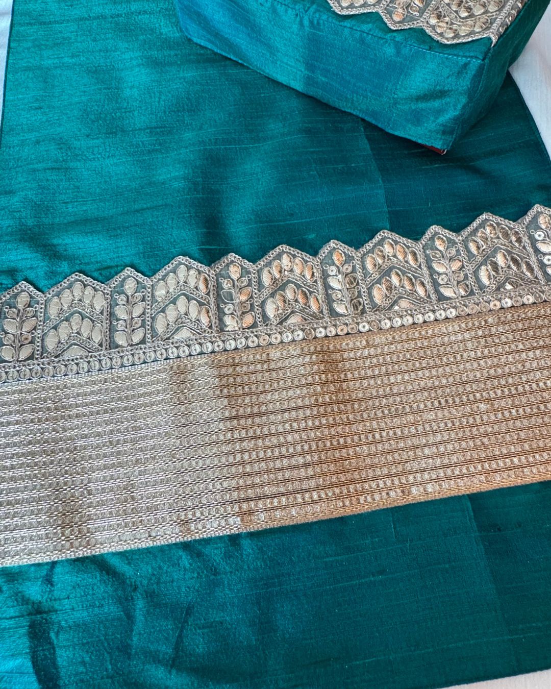 Deeya Emerald Silk Table Runner