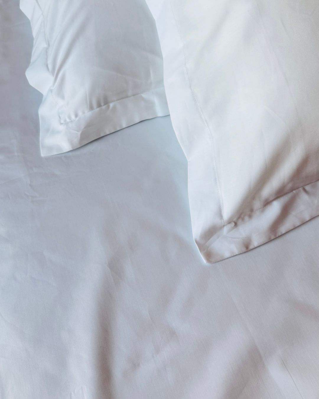 Milky White Sateen Bedsheet Set