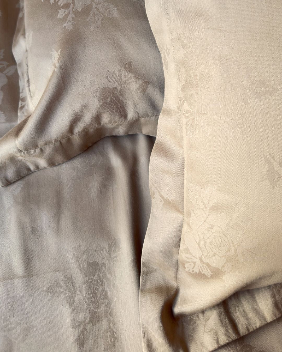 Jacquard Rose Beige Bedsheet Set