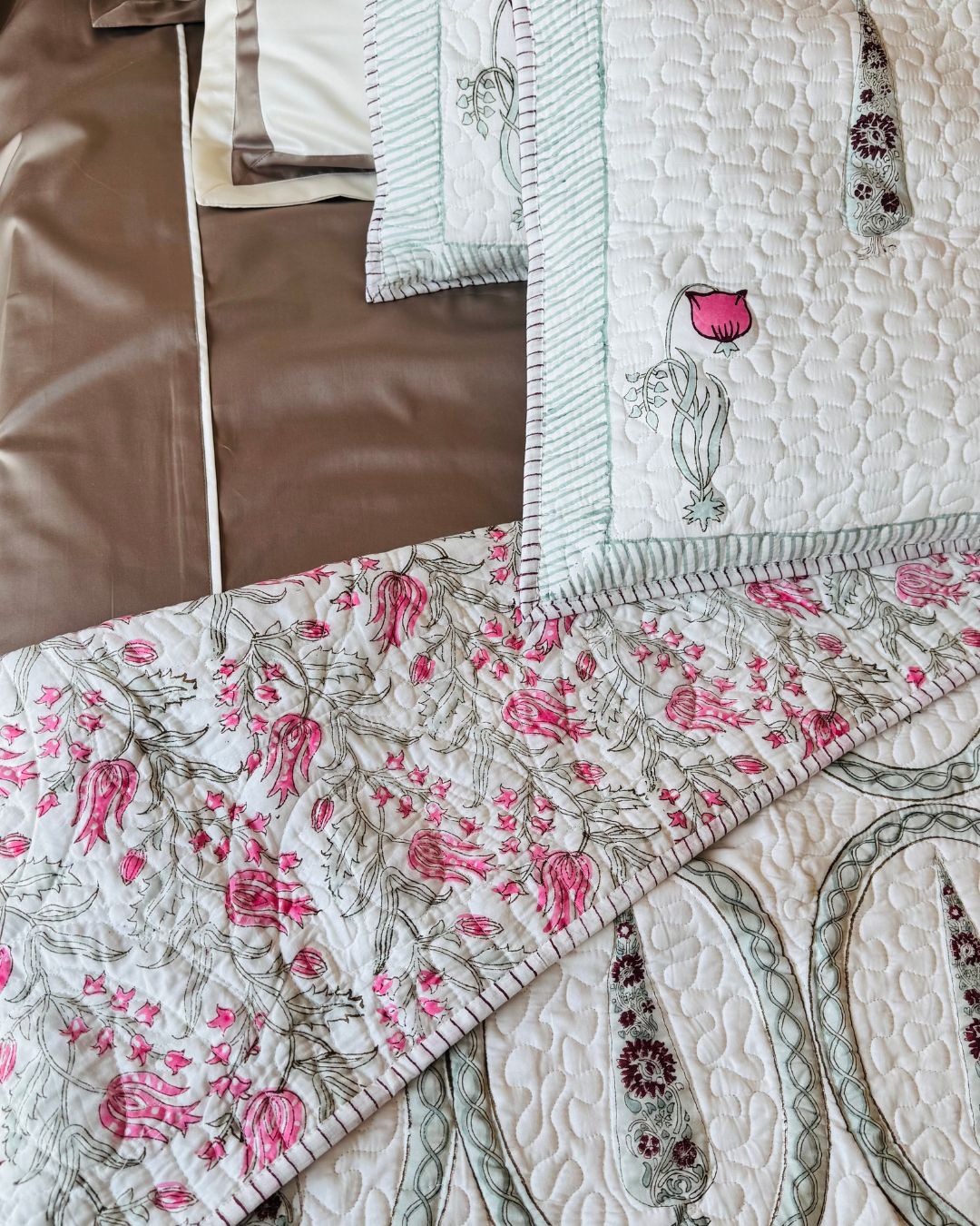 Jaipur Bloom Bedcover