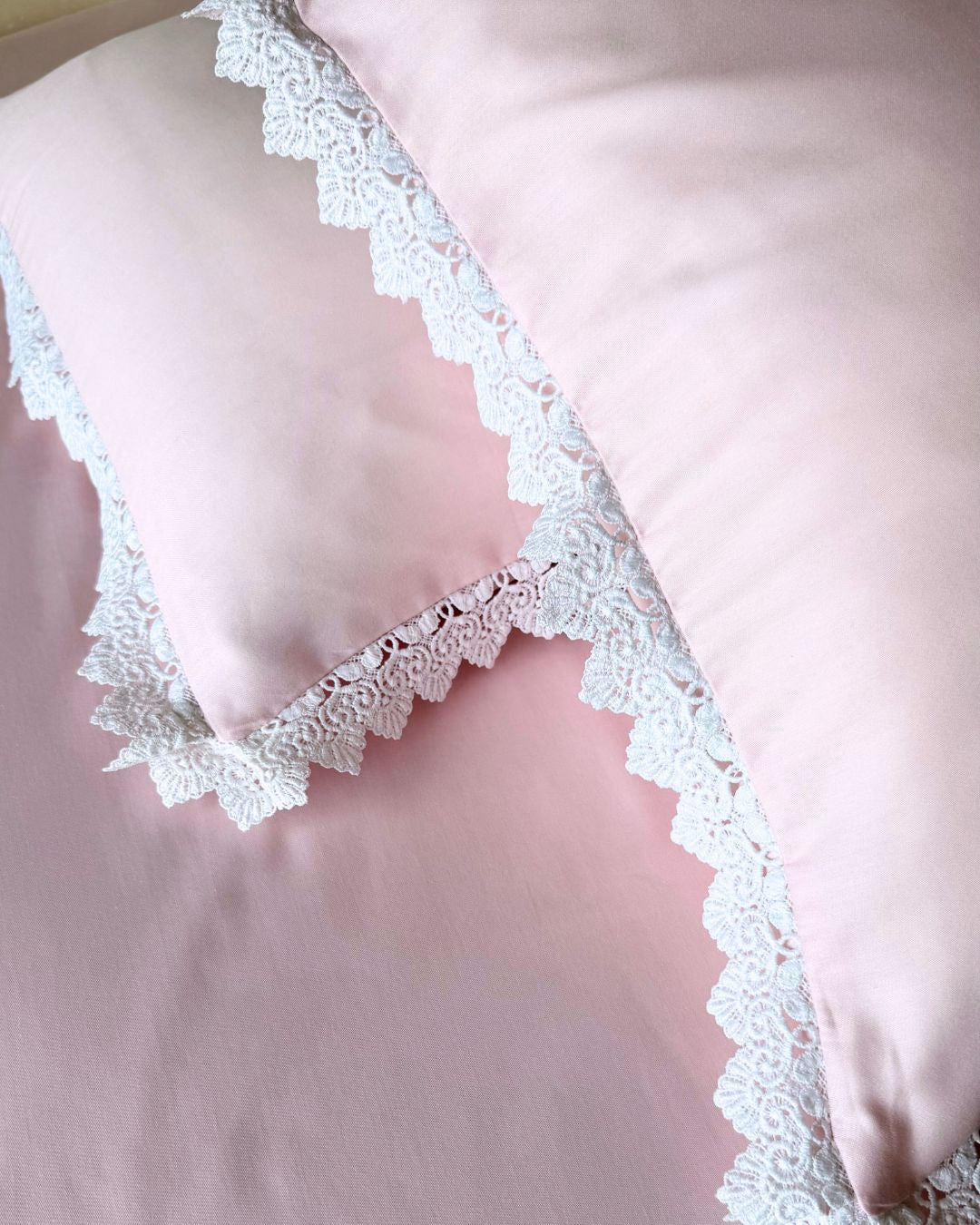 Carnation Bedsheet and Pillow Cases