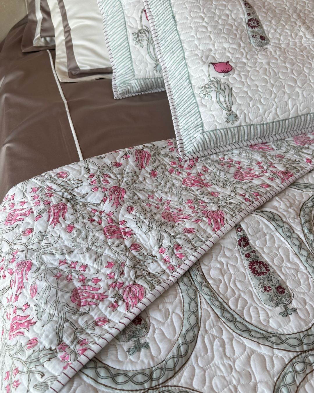 Jaipur Bloom Bedcover