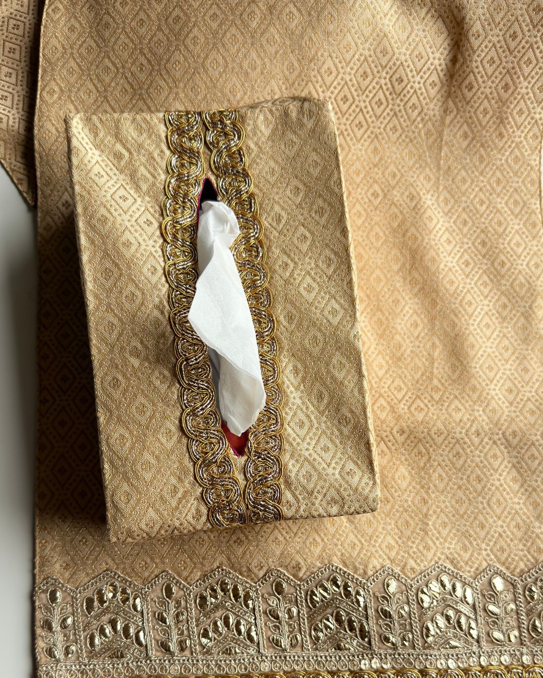 Svarna Tissue Box Cover