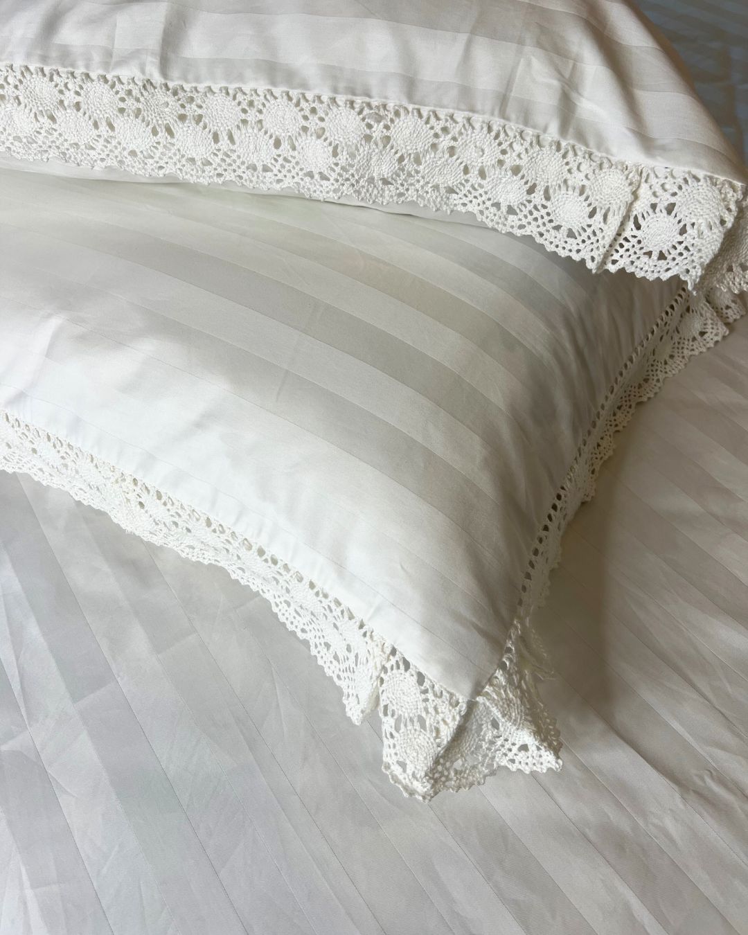 Vanilla Sateen Bedsheet and Pillow Cases