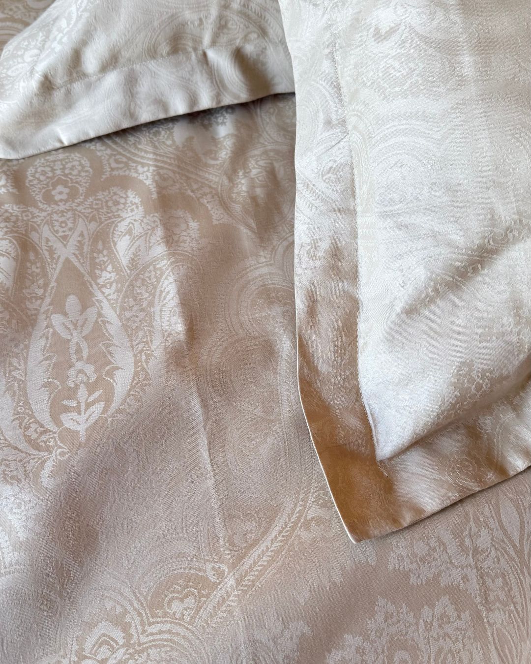 Jacquard Sand Bedsheet Set