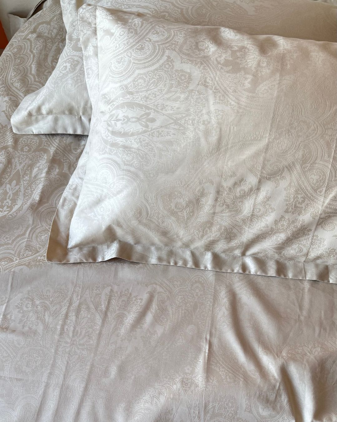 Jacquard Biscuit Bedsheet Set