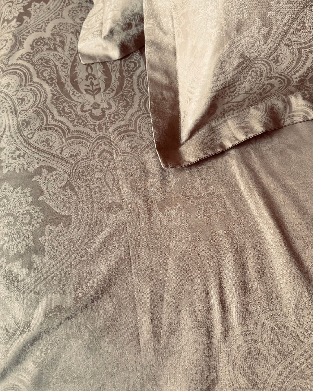 Jacquard Beige Bedsheet Set