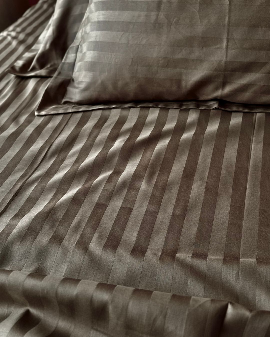 Coffee Brown Bedsheet Set