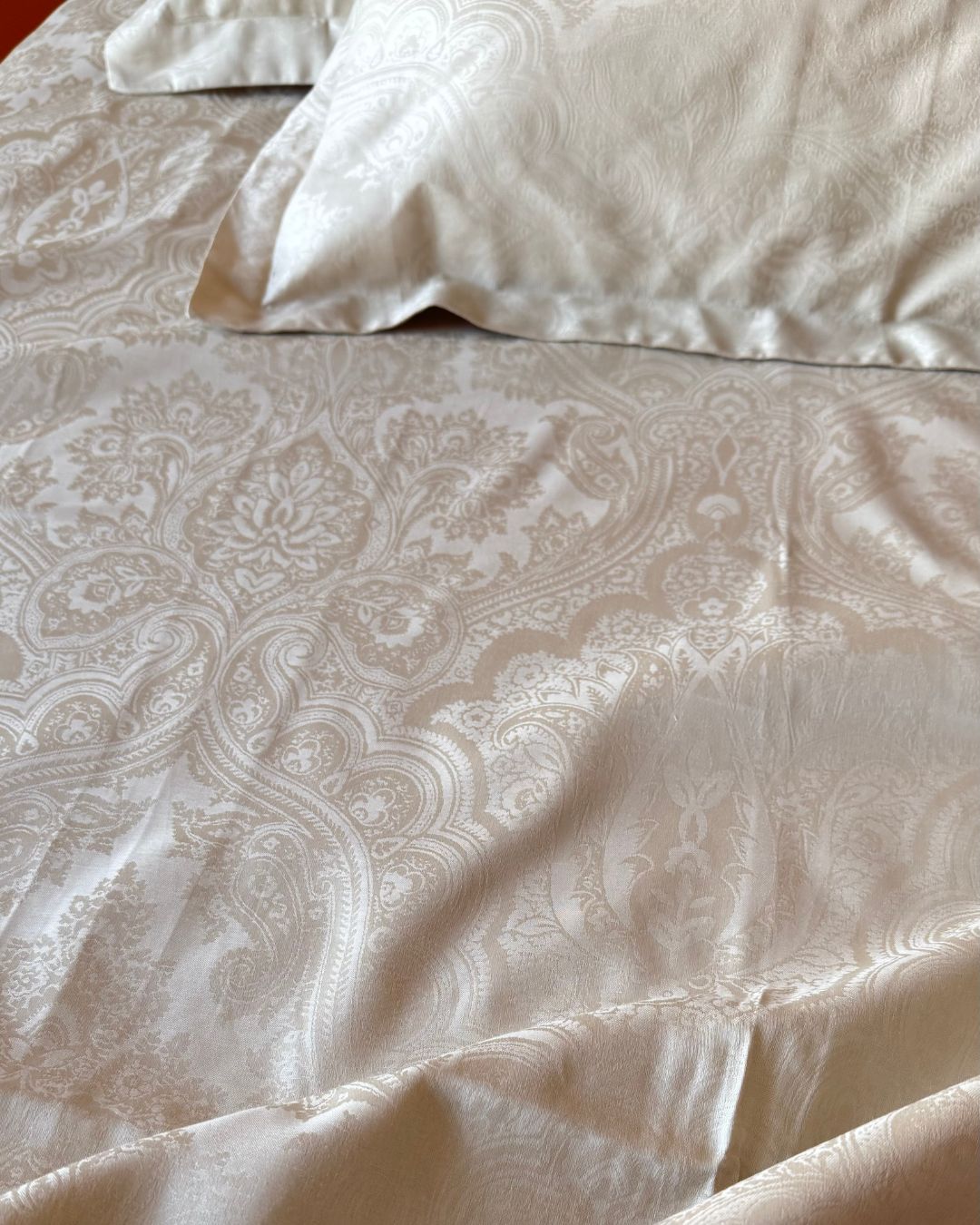 Jacquard Biscuit Bedsheet Set