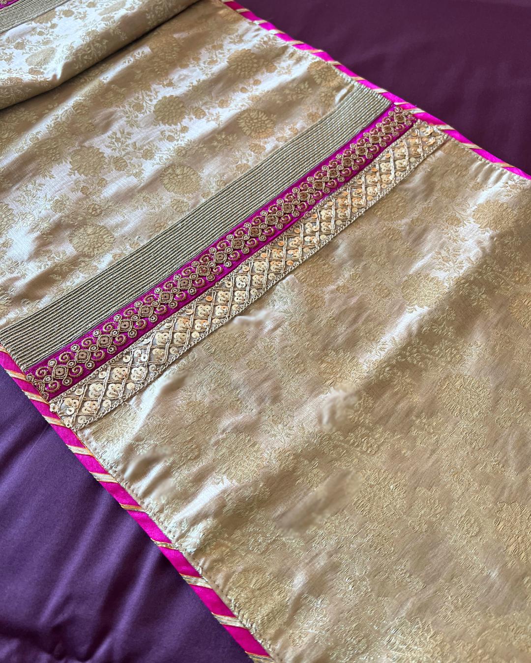 Banaras Gold Pink