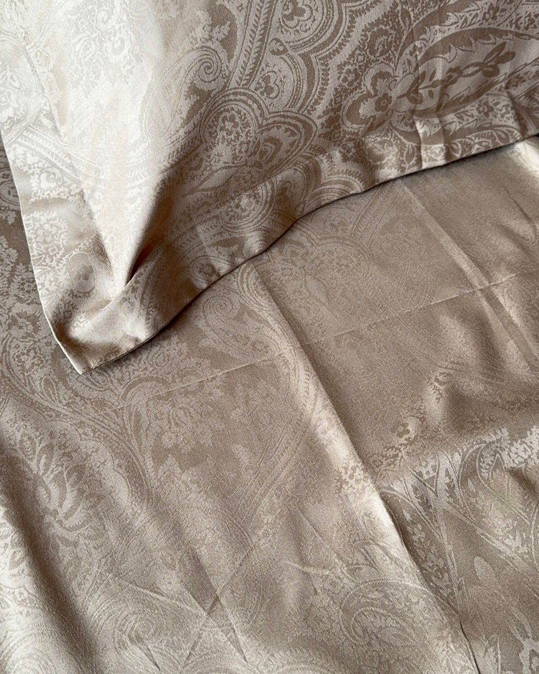 Jacquard Caramel Bedsheet Set