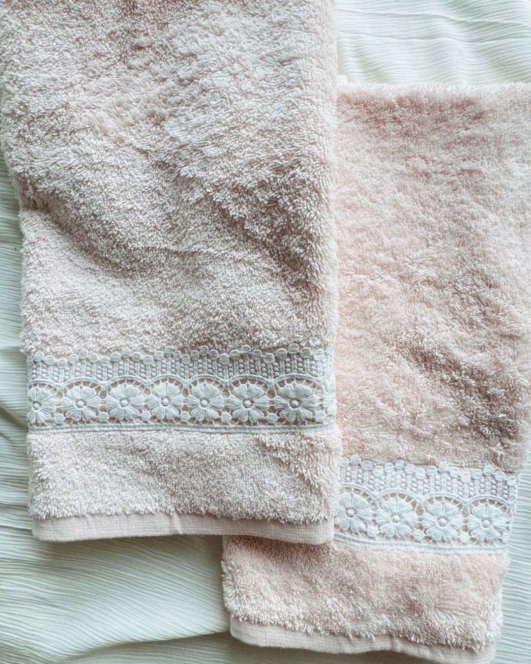 Apricot Hand Towels
