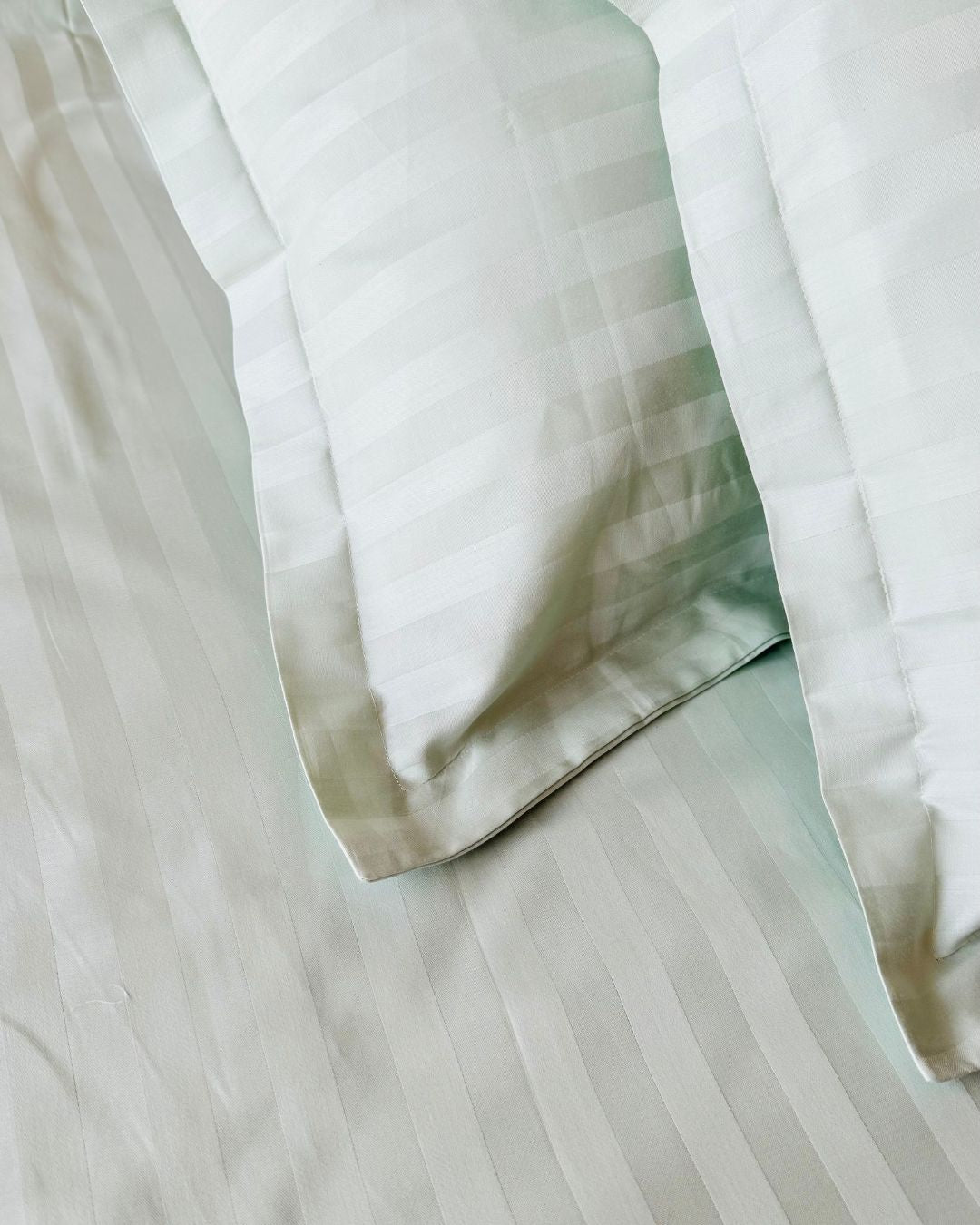 Peppermint Sateen Stripes Bedsheet Set