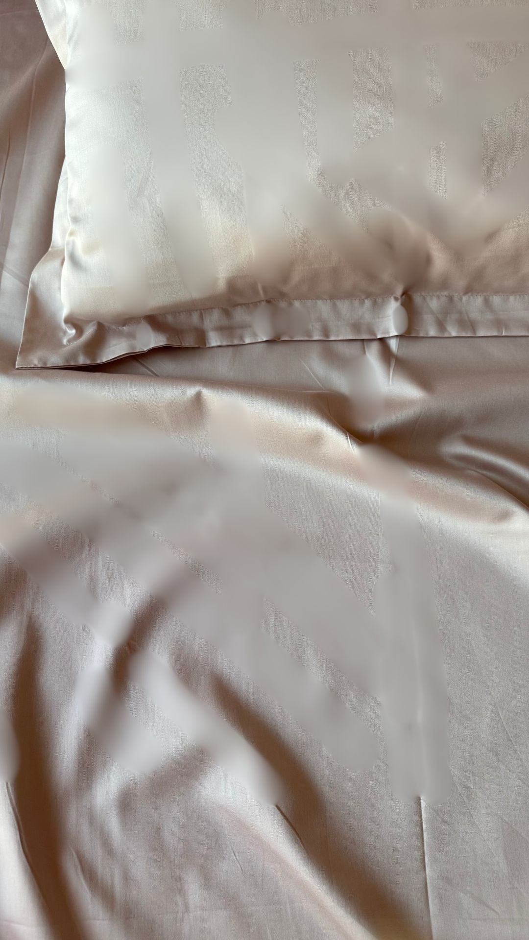 Cream Twin XL Dorm Bedsheet Set