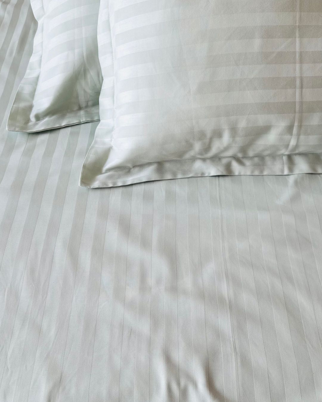 Peppermint Sateen Stripes Bedsheet Set
