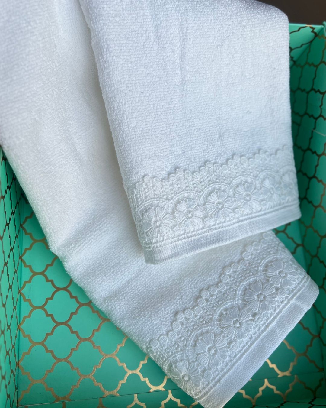 Villa Hand Towels White