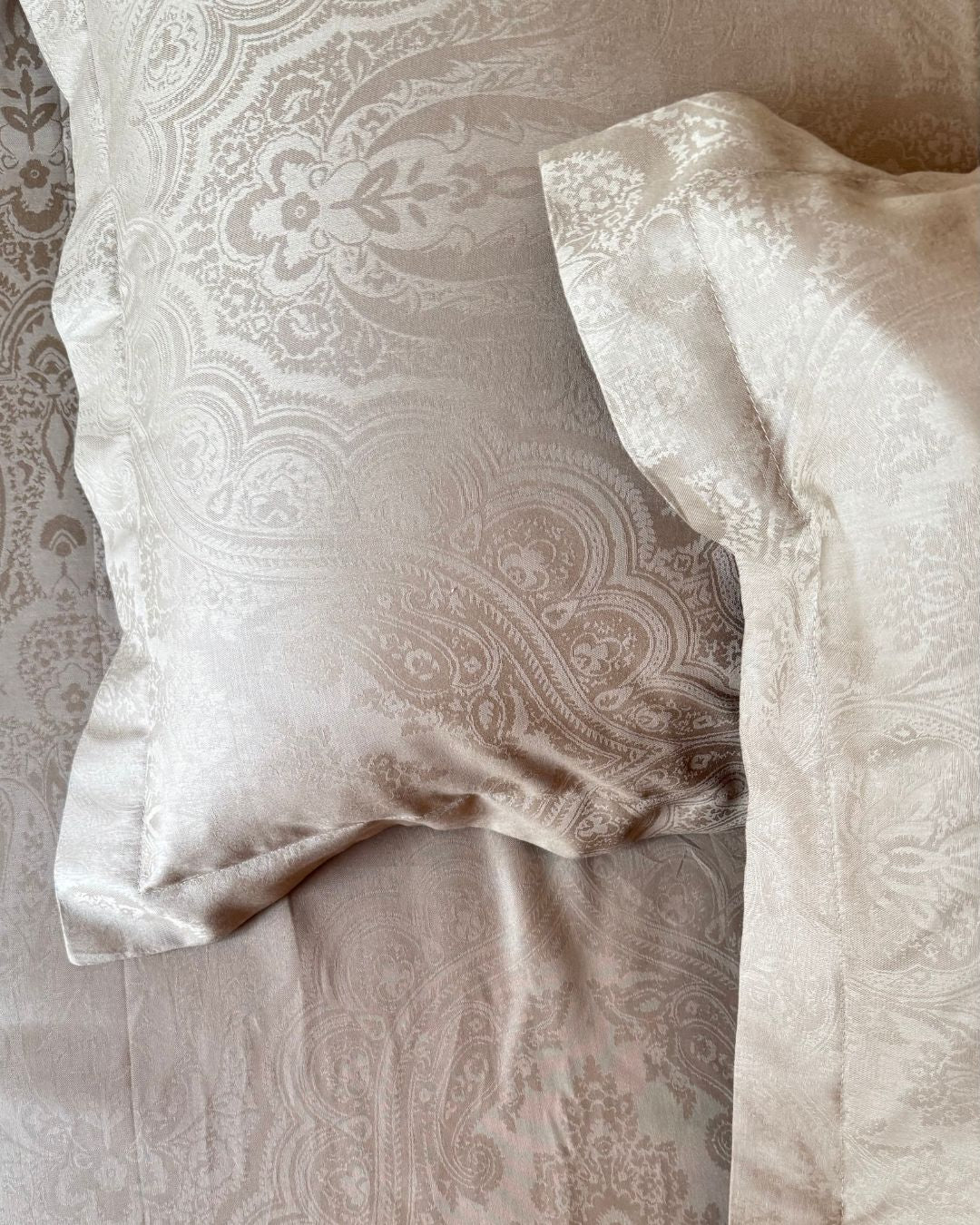 Jacquard Caramel Bedsheet Set