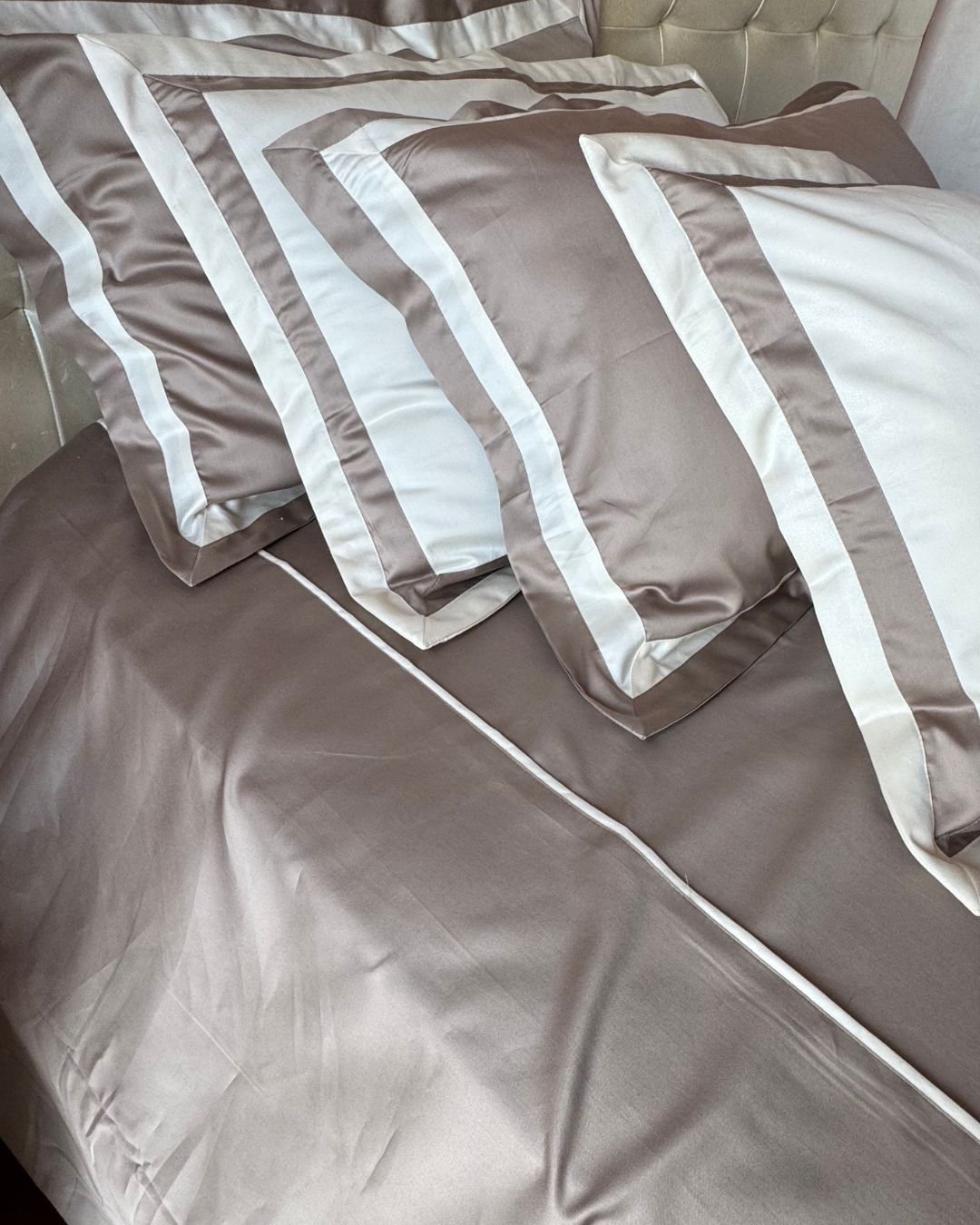 Borderline Taupe Ivory