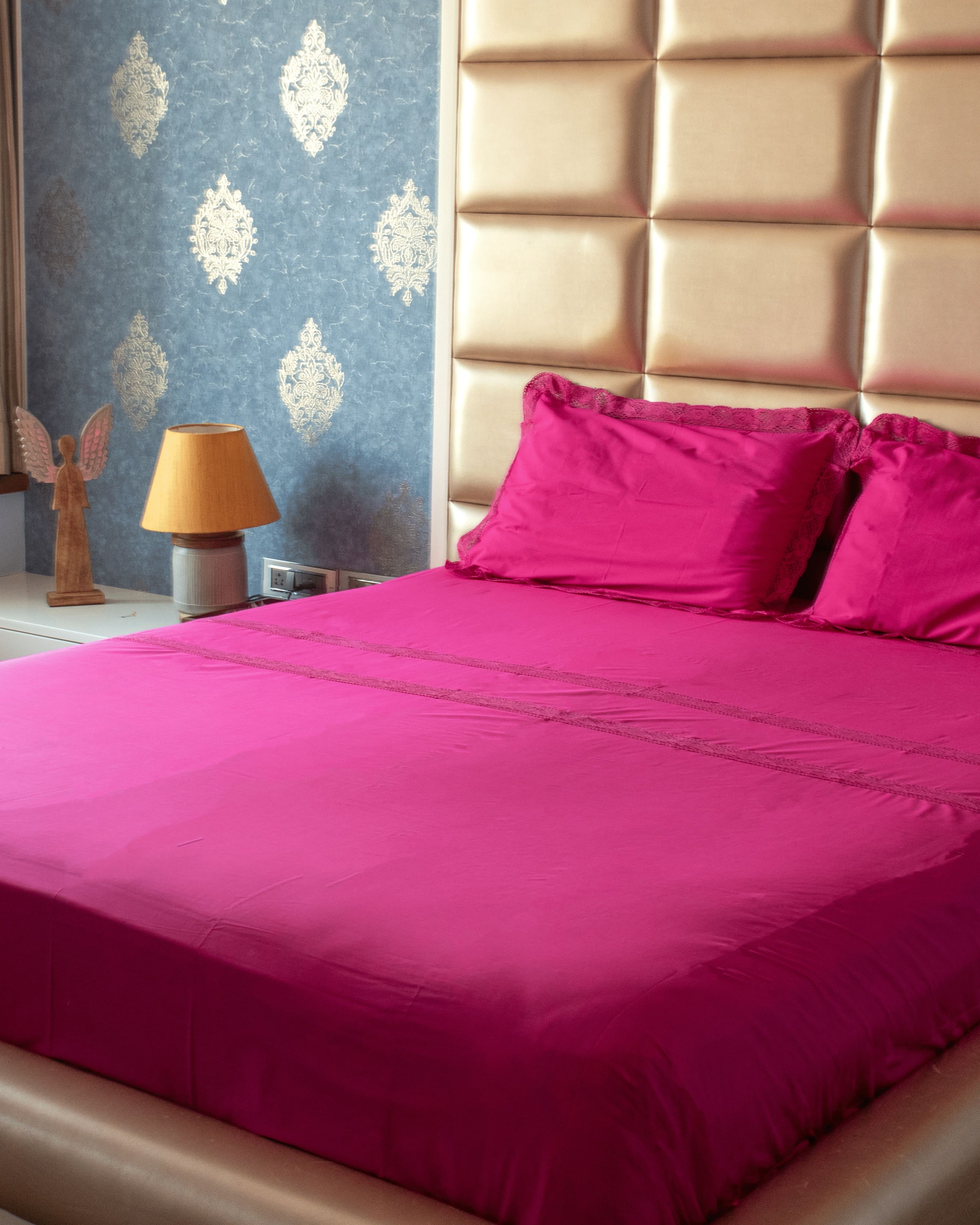 Bougainvillea Bedsheet Set with Laces