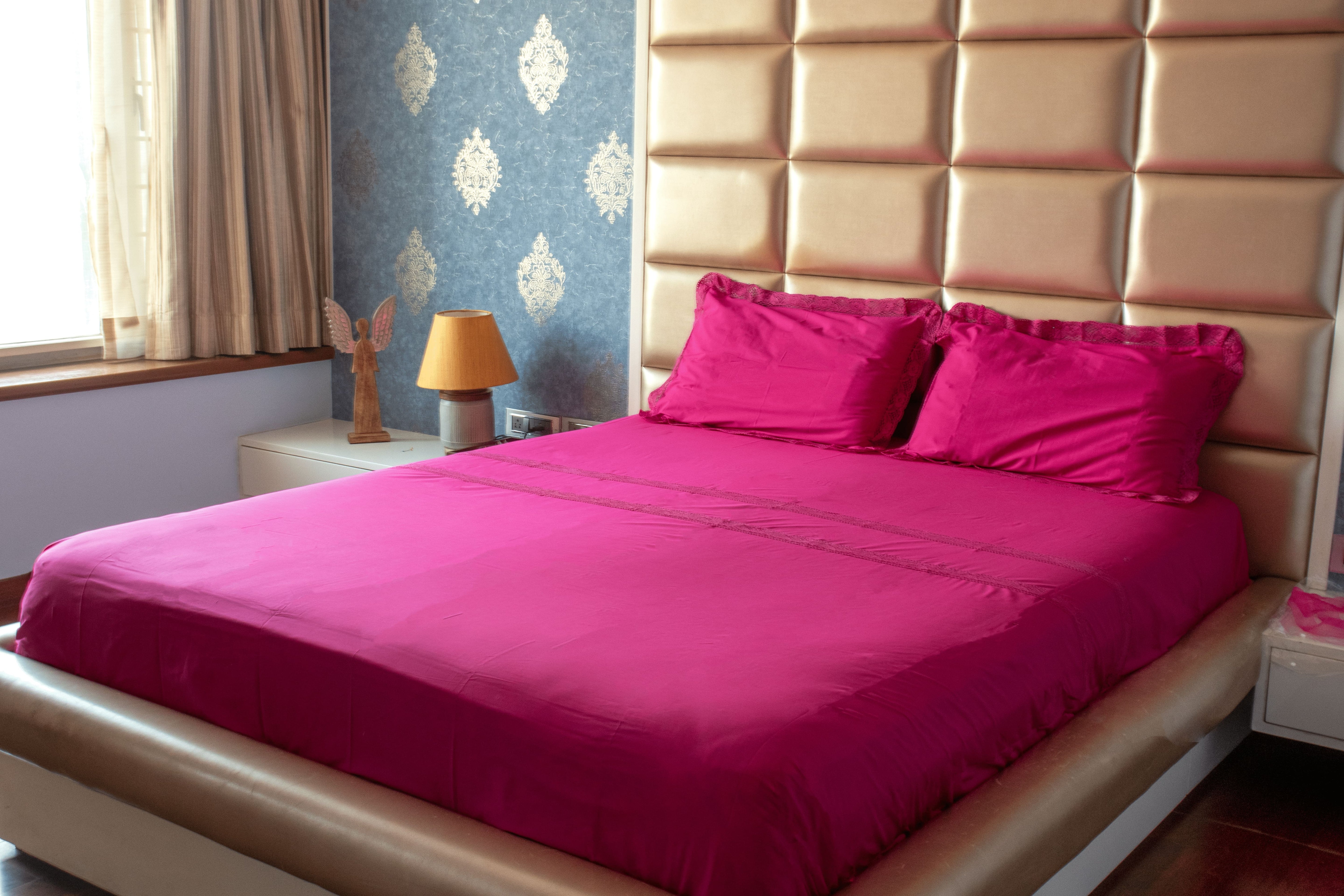 Bougainvillea Bedsheet Set with Laces