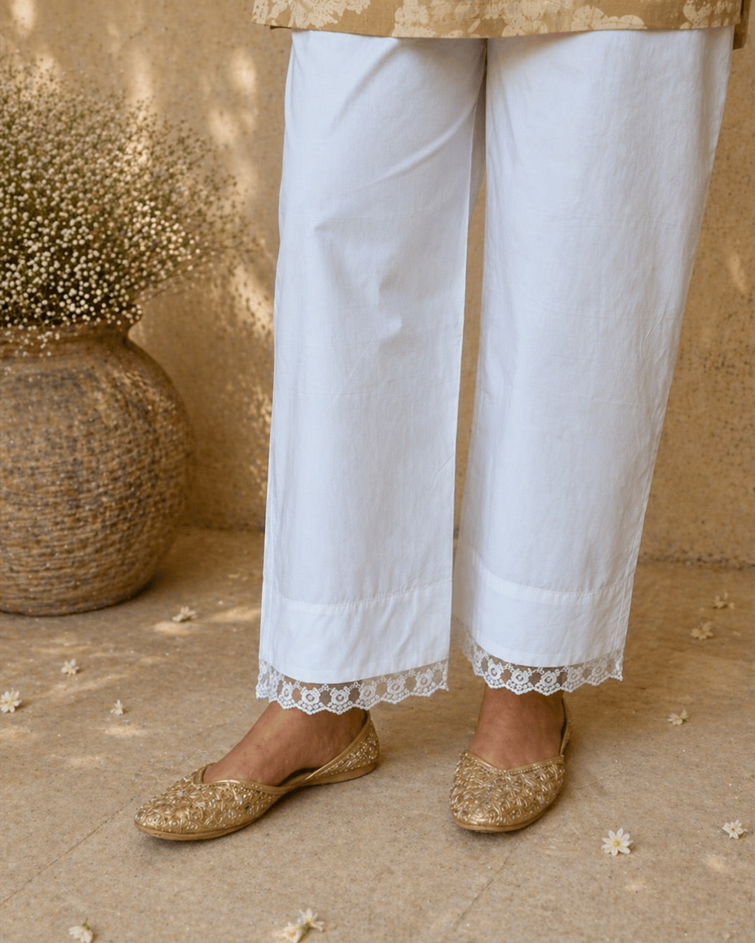 Safed Pants