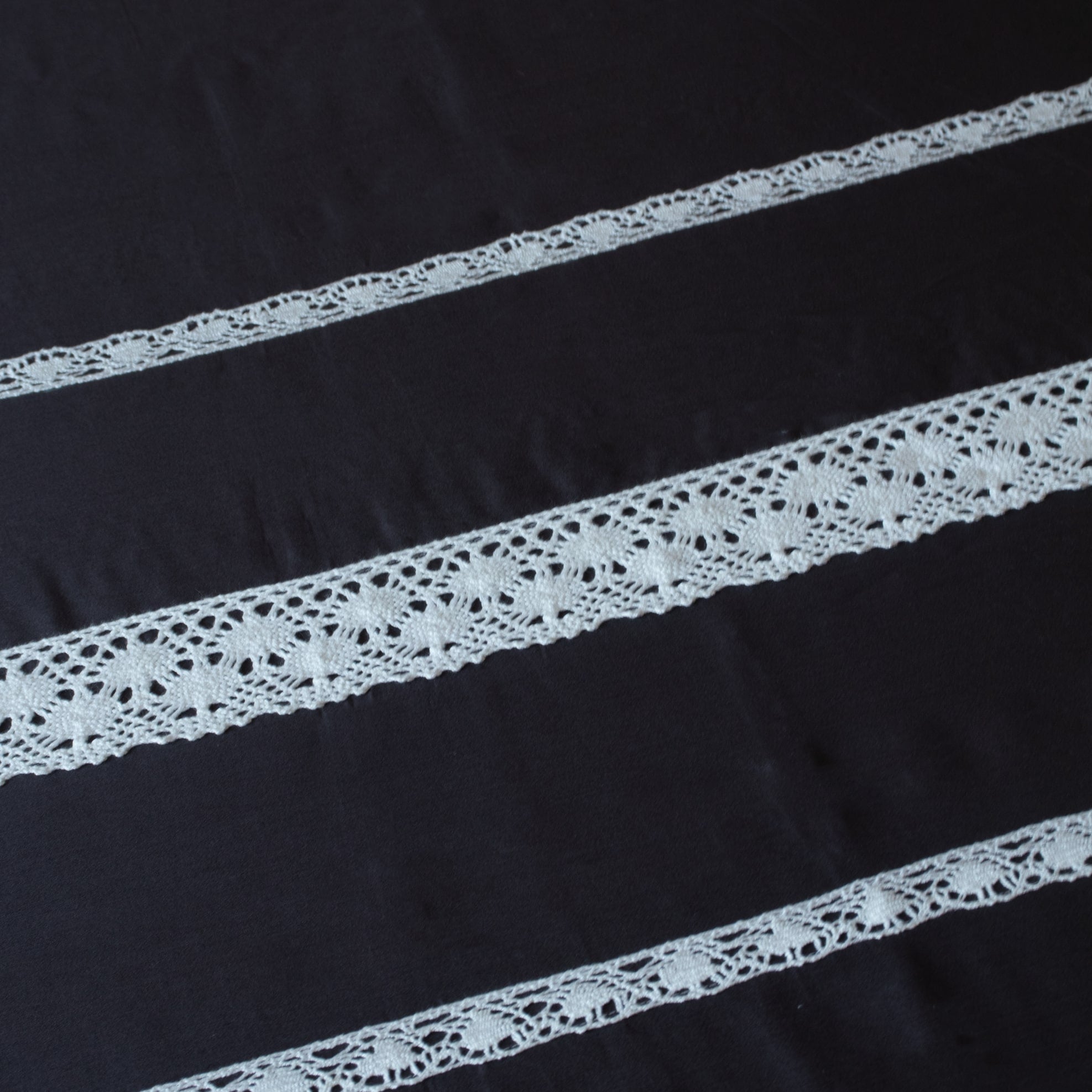 Twilight Bedsheet Set with Laces