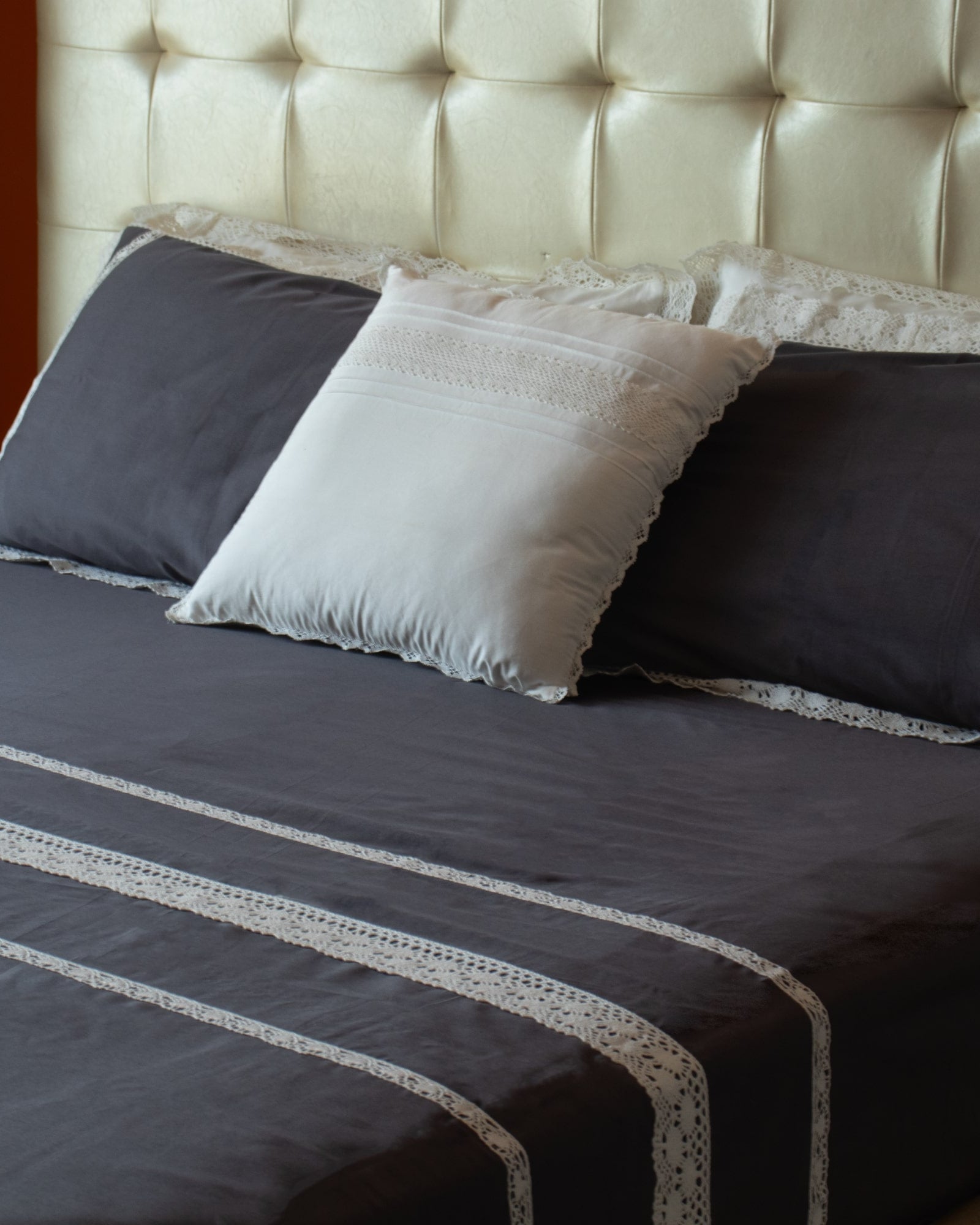 Twilight Bedsheet Set with Laces