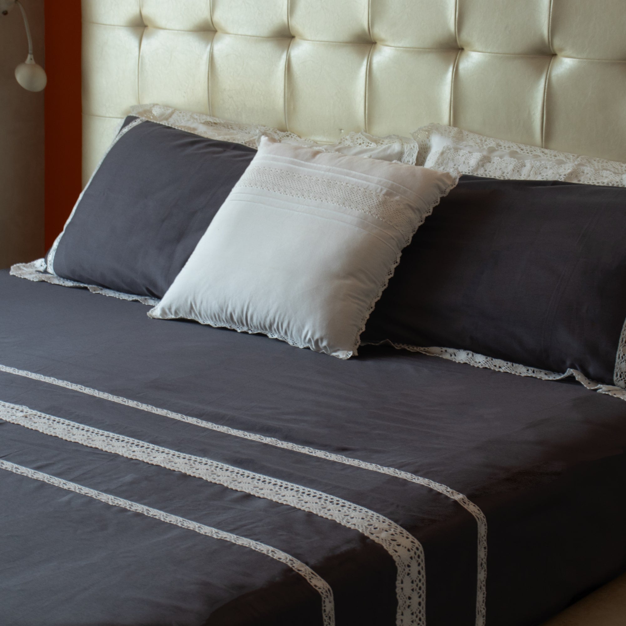 Twilight Bedsheet Set with Laces
