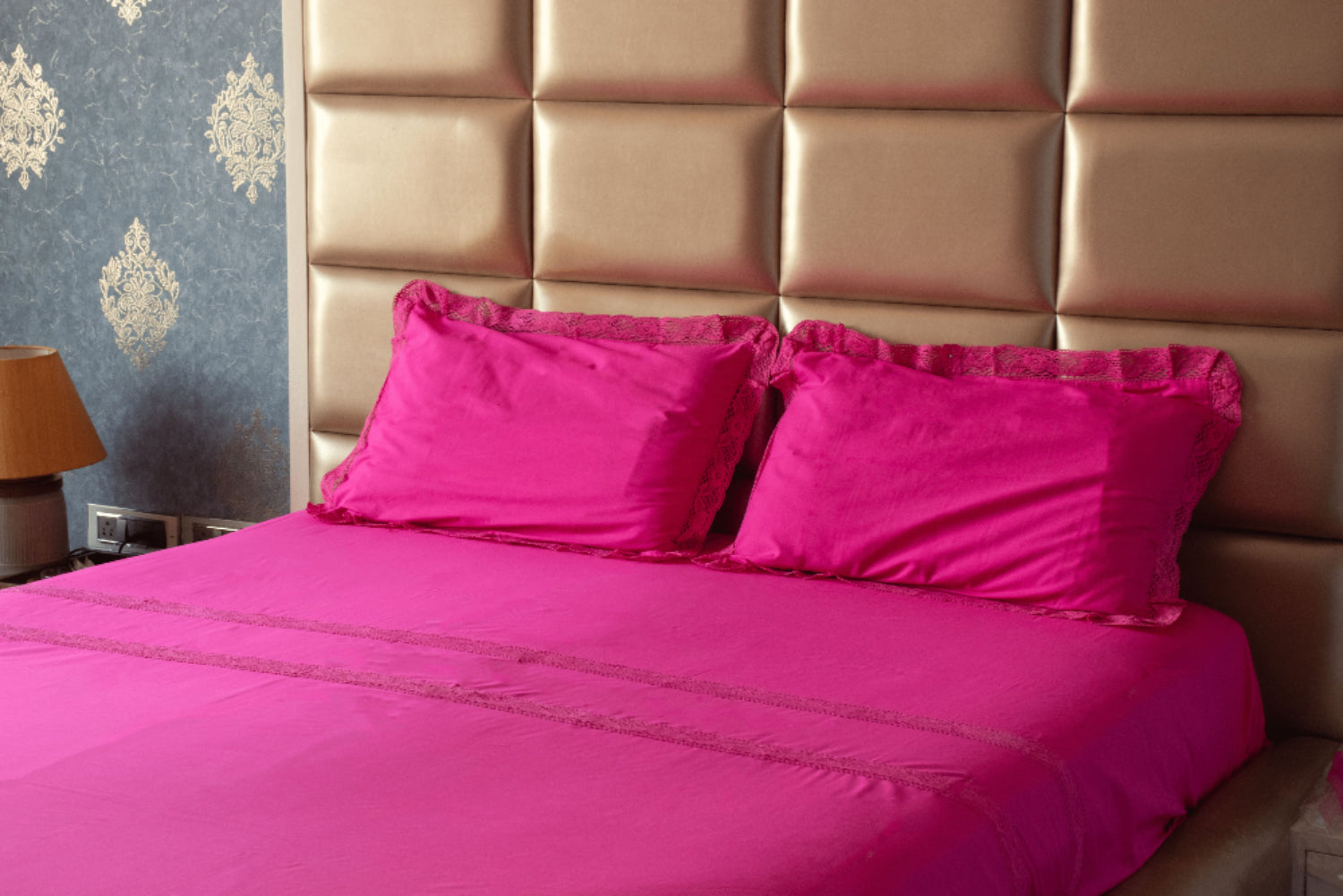Bougainvillea Bedsheet Set with Laces