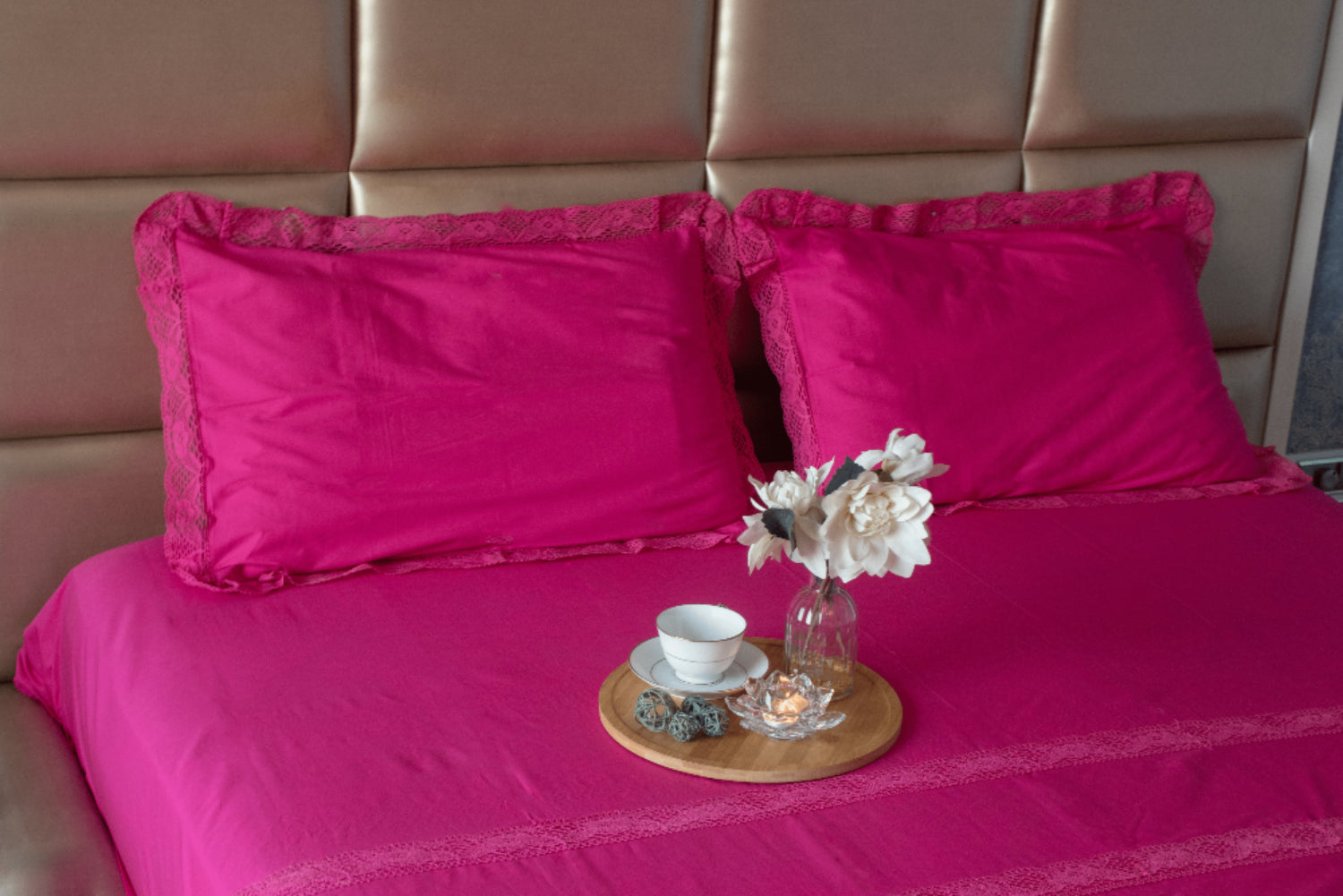 Bougainvillea Bedsheet Set with Laces